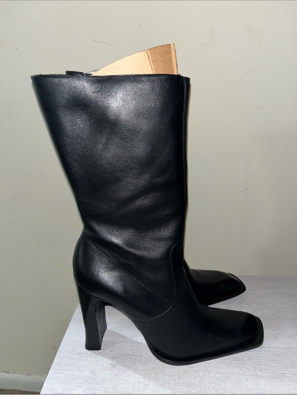 Black Leather Mid-Calf Heeled Boots - Women